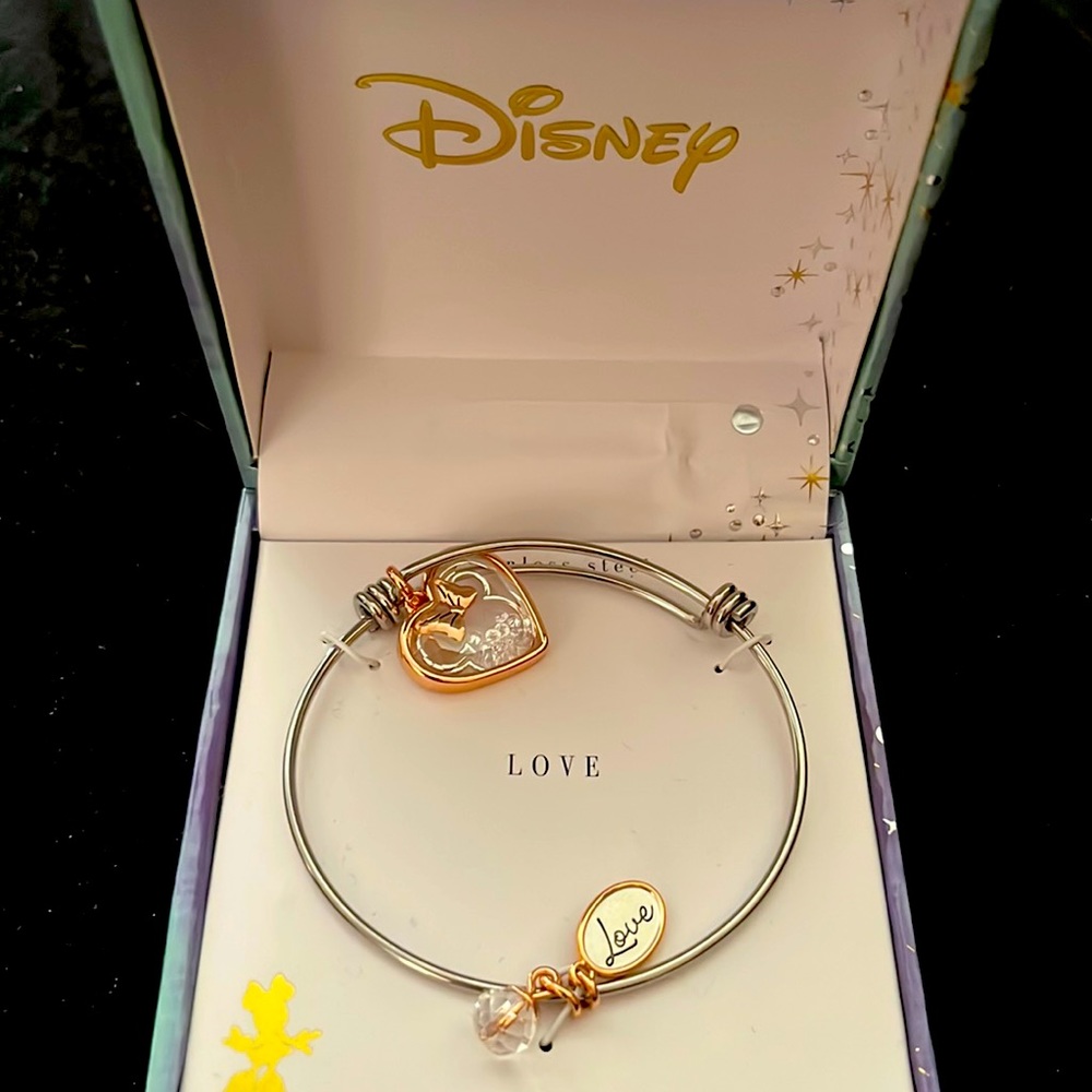 Minnie Mouse charm bracelet